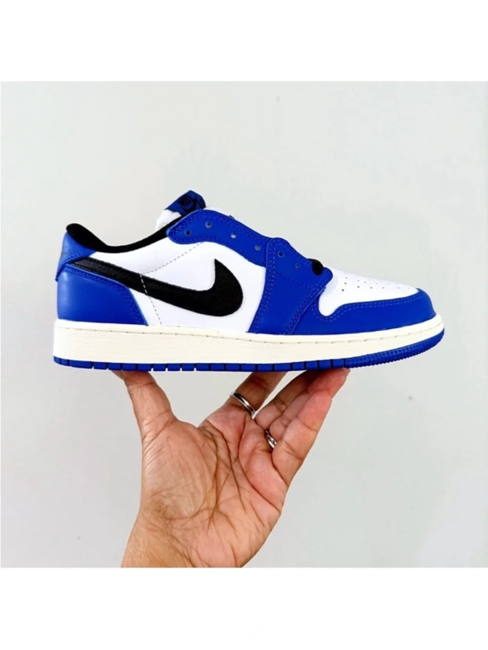 Nike Air Jordan 1 Retro Low OG Sneakers 6.5Y / 8 Women